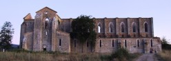 San Galgano dal lato sinistro